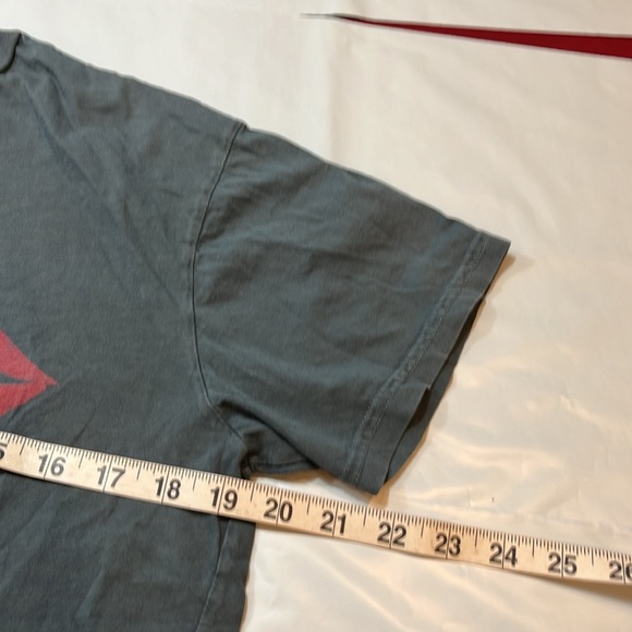 Gray Kiss RED LIPS SHORT crop top t shirt RETROBRAND Los Angeles size small med. - Picture 5 of 7